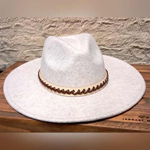 Source Unknown Accessories - Classic Wide Brimmed Fedora